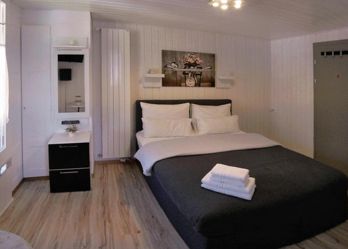Chalet Maria Interlaken Zimmer foto